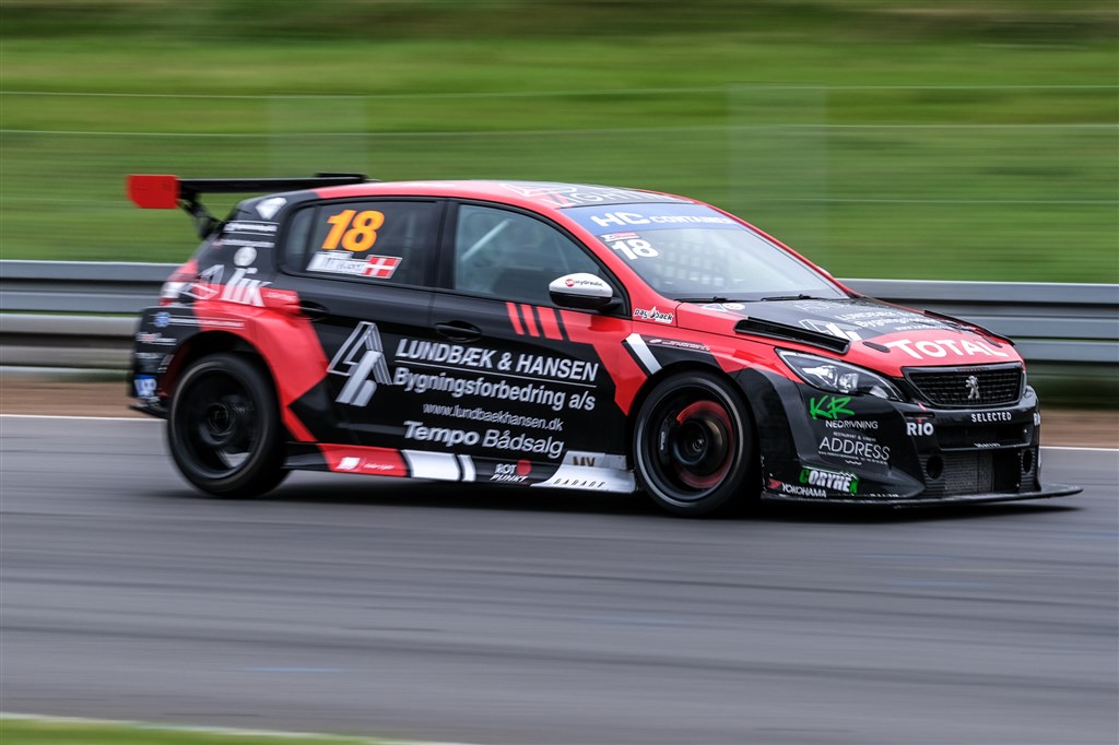 Michael Markussen havde rigtig god fart i sin Peugeot i finalen, men måtte til sidst udgå fra en ellers sikker føring.